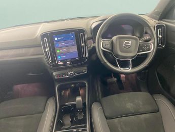 Volvo XC40 Recharge 69kWh Core (231 ps) - 19IN ALLOYS - BLUETOOTH - CLIMATE
