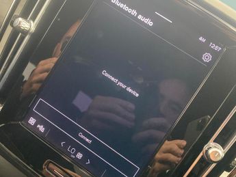 Volvo XC40 Recharge 69kWh Core (231 ps) - 19IN ALLOYS - BLUETOOTH - CLIMATE