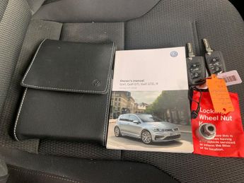 Volkswagen Golf 1.5 TSI EVO SE Nav DSG (130 ps) - CAR-NET APP-CONNECT - PARK SEN