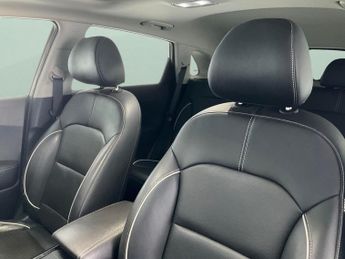 Kia Niro 64kWh 4+ (201 bhp) - CARPLAY - KEYLESS ENTRY - LED
