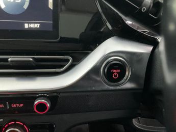Kia Niro 64kWh 4+ (201 bhp) - CARPLAY - KEYLESS ENTRY - LED