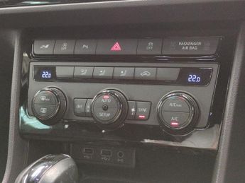 Seat Leon 2.0 TSI Cupra 290 DSG (290 ps) - PADDLE SHIFT - PARK SENSORS