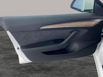 Tesla Model 3 Standard Range Plus RWD (241 bhp) - AUTO PARK - LED - REVERSE CA