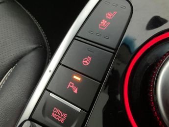 Kia Niro 64kWh 4+ (201 bhp) - CARPLAY - KEYLESS ENTRY - LED