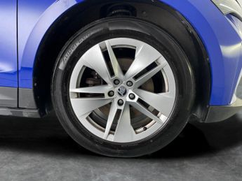 Skoda Enyaq 62kWh 60 (179 ps) - PARKING PACKAGE - COMFORT SEAT PACK - FAMILY