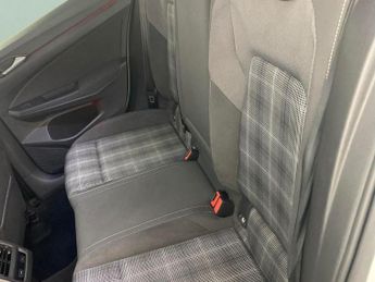 Volkswagen Golf 2.0 TDI GTD DSG (200 ps) - DIGITAL DASH - PADDLE SHIFT - PARK SE