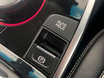 Kia Niro 39kWh 2 (134 bhp) - PADDLE SHIFT - 17IN ALLOYS - AIR CON