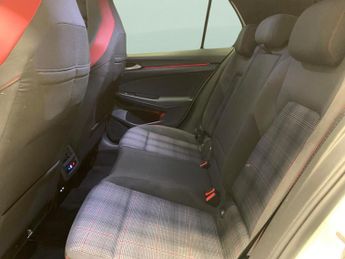 Volkswagen Golf 2.0 TSI GTI DSG (245 ps) - DIGITAL DASH - PADDLE SHIFT - PARK SE
