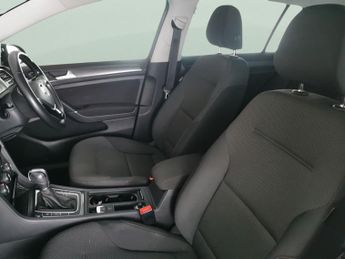 Volkswagen Golf 1.5 TSI EVO SE Nav DSG (130 ps) - CAR-NET APP-CONNECT - PARK SEN