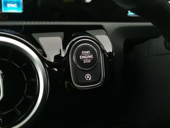 Mercedes-Benz A Class 1.5 A180d Sport 7G-DCT (116 ps) - COMFORT PACK - ACTIVE LANE KEE