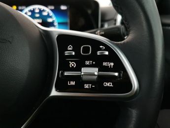 Mercedes-Benz A Class 1.5 A180d Sport 7G-DCT (116 ps) - COMFORT PACK - ACTIVE LANE KEE