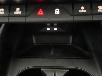 Skoda Enyaq 62kWh 60 (179 ps) - PARKING PACKAGE - COMFORT SEAT PACK - FAMILY