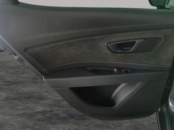 Seat Leon 2.0 TSI Cupra 290 DSG (290 ps) - PADDLE SHIFT - PARK SENSORS