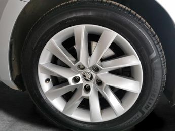 Skoda Superb 2.0 TDI SE Technology DSG (150 ps) - DRIVER MEMORY SEAT - BLIND 
