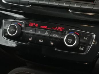 BMW X1 2.0 20d xLine xDrive (190 ps) - AUTO PARK - REVERSE CAM - LUMBAR