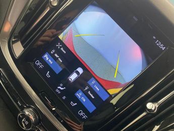 Volvo V60 2.0 D3 Momentum Pro (150 ps) - BLIND SPOT ASSIST