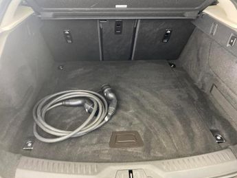 Jaguar I-PACE 400 90kWh SE 4WD (400 ps) - HEATED STEERING - LANE DEPARTURE 