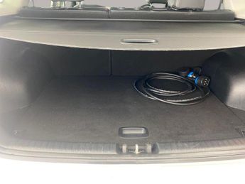 Kia Niro 39kWh 2 (134 bhp) - PADDLE SHIFT - 17IN ALLOYS - AIR CON