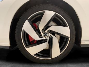 Volkswagen Golf 2.0 TSI GTI DSG (245 ps) - DIGITAL DASH - PADDLE SHIFT - PARK SE