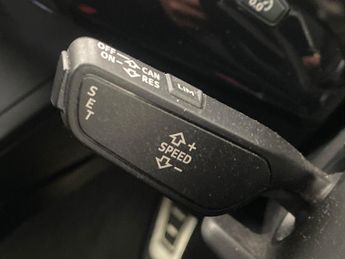 Audi A4 2.0 TFSI 35 Black Edition S Tronic (150 ps) - DRIVING MODES - EL
