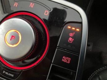 Kia Niro 64kWh 4+ (201 bhp) - CARPLAY - KEYLESS ENTRY - LED