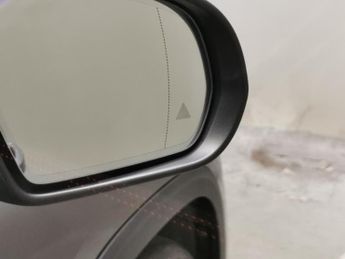 Mercedes-Benz EQA EQA 250 66.5kWh AMG Line (Premium) (190 ps) - HEATED SEATS - NAV