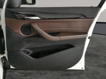 BMW X1 2.0 20d xLine xDrive (190 ps) - PARK ASSIST - REVERSE CAM - LUMB