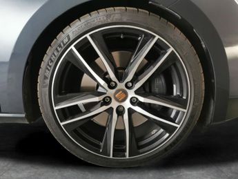 Seat Leon 2.0 TSI Cupra 290 DSG (290 ps) - PADDLE SHIFT - PARK SENSORS