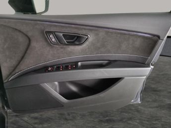 Seat Leon 2.0 TSI Cupra 290 DSG (290 ps) - PADDLE SHIFT - PARK SENSORS