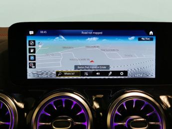 Mercedes-Benz EQA EQA 250 66.5kWh AMG Line (Premium) (190 ps) - HEATED SEATS - NAV