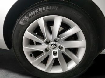Skoda Superb 2.0 TDI SE Technology DSG (150 ps) - DRIVER MEMORY SEAT - BLIND 