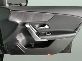 Mercedes-Benz A Class 1.5 A180d Sport 7G-DCT (116 ps) - COMFORT PACK - ACTIVE LANE KEE