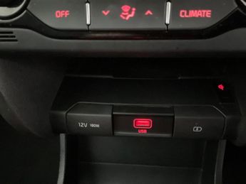 Kia Niro 64kWh 4+ (201 bhp) - CARPLAY - KEYLESS ENTRY - LED