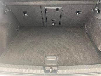 Volkswagen Golf 2.0 TDI GTD DSG (200 ps) - DIGITAL DASH - PADDLE SHIFT - PARK SE