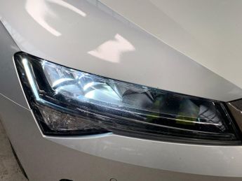 Skoda Superb 2.0 TDI SE Technology DSG (150 ps) - DRIVER MEMORY SEAT - BLIND 