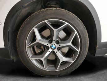 BMW X1 2.0 20d xLine xDrive (190 ps) - AUTO PARK - REVERSE CAM - LUMBAR