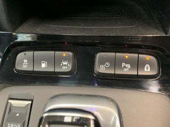 Vauxhall Grandland X 1.6 13.2kWh Business Edition Nav Premium Plug-in 4WD 4 (300 ps) 