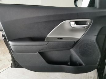 Kia Niro 64kWh 2 (201 bhp) - WIFI - BLUETOOTH - PADDLE SHIFT