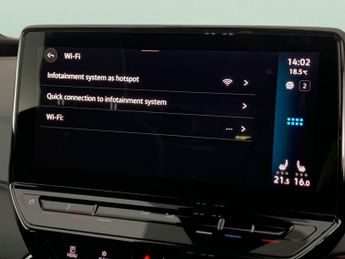Volkswagen ID.3 Pure Performance 45kWh Life (150 ps) - ACTIVE LANE ASSIST - LED