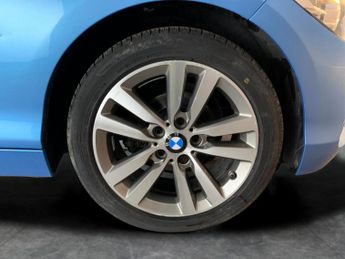 BMW 1 Series 2.0 118d Sport (150 ps) - INTERIOR TRIM - HIGH-GLOSS BLACK WITH 