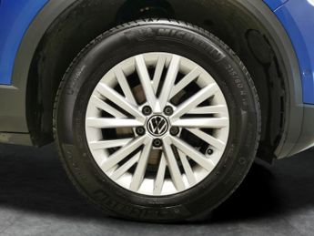 Volkswagen T-Roc 1.5 TSI Life DSG (150 ps) - BLUETOOTH - PARK SENSORS - PADDLE SH
