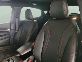 Ford Mustang Mach-e Standard Range 70kWh Automatic AWD (269 ps) - ACTIVE LANE ASSIST