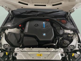 BMW 3 Series 2.0 330e 12kWh SE Pro Plug-in (292 ps) - AUTO PARK - REVERSE CAM
