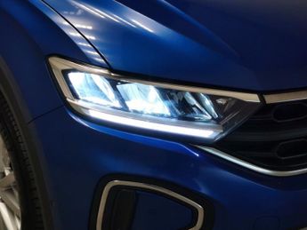 Volkswagen T-Roc 1.5 TSI Life DSG (150 ps) - BLUETOOTH - PARK SENSORS - PADDLE SH