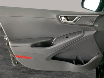 Hyundai Ioniq 38.3kWh Premium (136 ps) - REVERSE CAM - NAV - HEATED SEATS