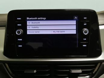Volkswagen T-Roc 1.5 TSI Life DSG (150 ps) - BLUETOOTH - PARK SENSORS - PADDLE SH