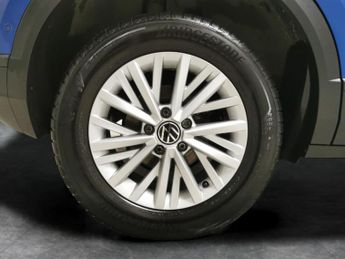 Volkswagen T-Roc 1.5 TSI Life DSG (150 ps) - BLUETOOTH - PARK SENSORS - PADDLE SH