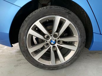 BMW 1 Series 2.0 118d Sport (150 ps) - INTERIOR TRIM - HIGH-GLOSS BLACK WITH 
