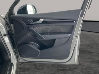 Audi Q5 40 TDI Quattro Black Edn S Tronic [Tech Pack] - AUDI VIRTUAL COC