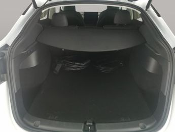 Tesla Model Y SUV RWD (346 ps) - LED - REVERSE CAM - NAV